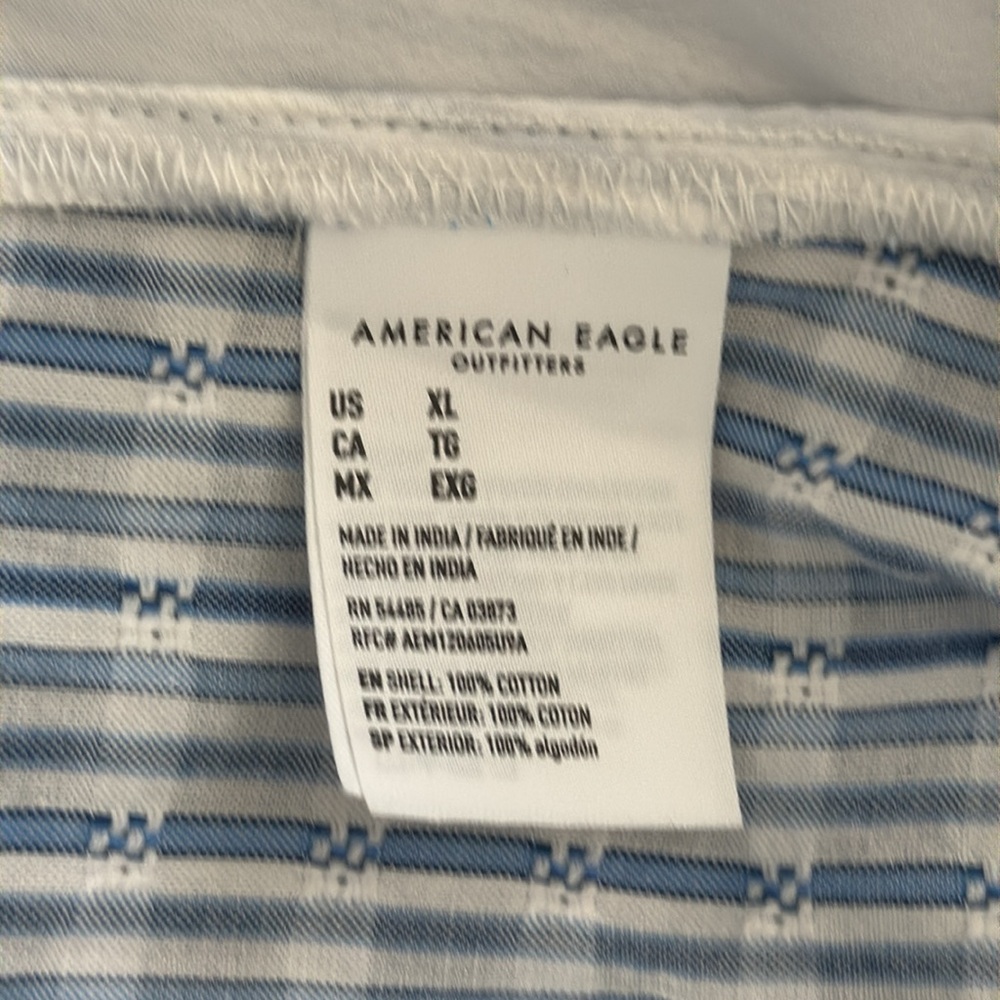 American Eagle Women’s Blouse - Picture 4 of 4